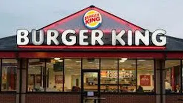 Contul de Twitter al Burger King a fost spart de hackeri, care au postat mesaje pro McDonalds