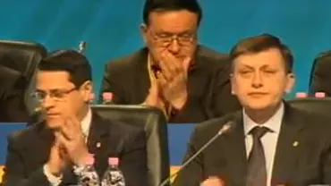 Liberalii votează, în cadrul Congresului extraordinar, noul statut al partidului. Andrei Chiliman, marele absent
