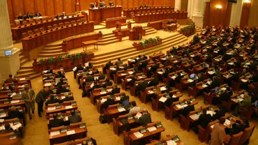 Senatul a adoptat ordonanța prin care este redus numărul posturilor aferente cabinetelor demnitarilor