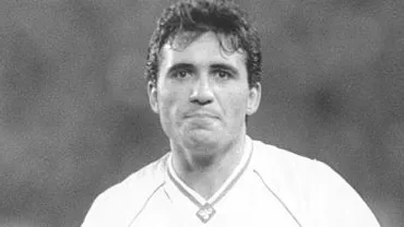 Golul lui Gică Hagi înscris de la mijlocul terenului, votat cel mai spectaculos de către cititorii cotidianului Marca (VIDEO)