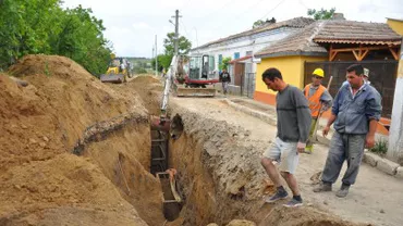 Doi hoți de țevi de irigații, prinși sub pământ într-o comună din Constanța: Unul dintre aceștia a murit