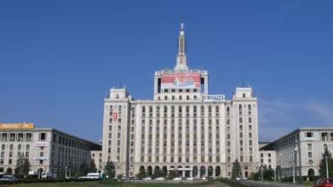 București: Un lift din Casa Presei s-a prăbușit în gol. Două persoane au fost grav rănite