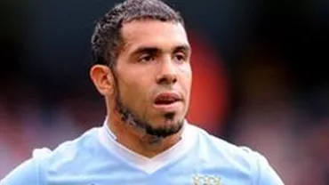 Carlos Tevez a fost arestat, fiind prins la volan deși avea permisul suspendat