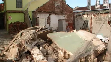 Un copil de 9 ani din Fetești a fost strivit de un zid, în timp ce căuta fier vechi