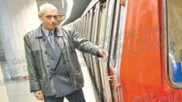 Mecanicul urmărit de sinucigași: „11 oameni s-au aruncat în fața metroului, doi au murit. Este groaznic să îi vezi scoși de sub tren”