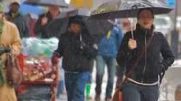 Vreme rece și precipitații mixte în toată țara. Vezi prognoza meteo pentru sfârșitul de săptămână