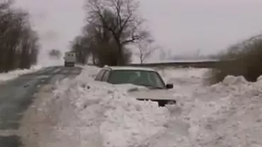 Ungaria: Peste 14.000 de persoane blocate în zăpadă au fost salvate