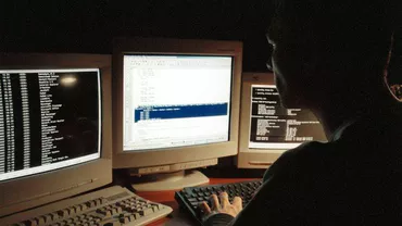 Procurorii DIICOT au ridicat 64 de suspecți de fraudă informatică în conturi bancare, prejudiciul fiind de 350.000 de euro