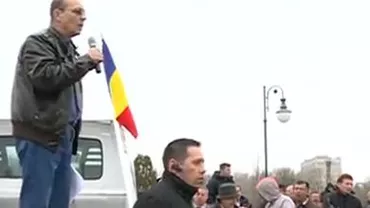 Sute de taximetriști protestează în București față de noua Lege a taximetriei (VIDEO)