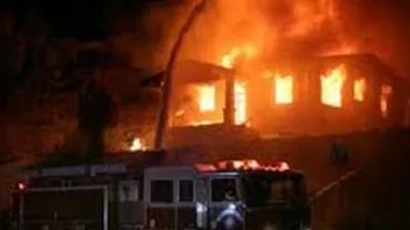 Dâmboviţa: Incendiu la o hală dezafectată din curtea Penitenciarului Mărgineni