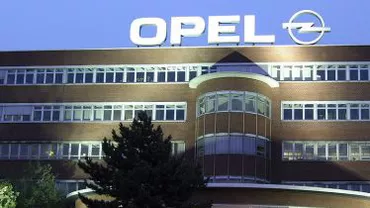 Opel va închide la sfârșitul anului 2014 uzina de la Bochum: 3.000 de oameni își vor pierde locurile de muncă