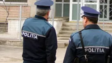 Un polițist din Vâlcea a fost arestat preventiv pentru luare de mită, trafic de influență și abuz în serviciu