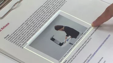 Japonezii de la Fujitsu au inventat ecranele tactile "de hârtie" (VIDEO)