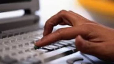 Ialomiţa: Un bărbat a fost reținut după ce a distribuit peste 354.000 de fotografii cu copii în ipostaze pornografice