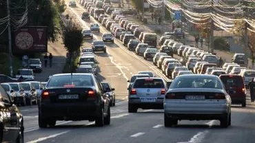 Încasările anticipate din timbrul auto, la jumătatea cifrei avansate de ministru şi sub despăgubiri