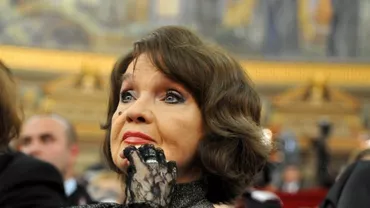 Margareta Pâslaru, Marina Voica, Sorin Oprescu şi IPS Calinic, decoraţi de Casa Regală