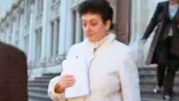 Judecătoarea Viorica Dinu, arestată pentru luare de mită, vrea să demisioneze din magistratură