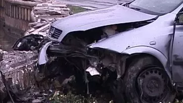 Galați: O mașină a intrat într-un magazin sătesc din Furcenii Noi, ambii pasageri pierzându-și viața