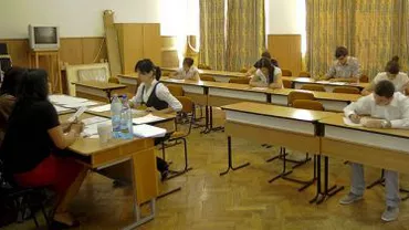 Începe sesiunea specială a Balaureatului 2013: Peste 250 de absolvenți de liceu susțin luni proba la limba română