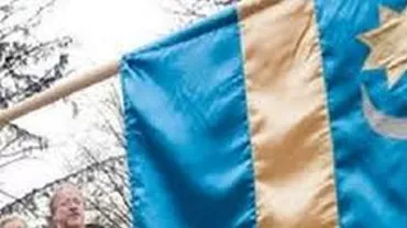 Târgu Mureș: Steagurile secuiești de la PPMT și CNMT au fost furate. Oficialii vor sesiza Poliția