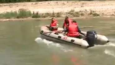 Polițiștii au demarat o amplă anchetă în cazul femeii găsite tranșate în Argeș