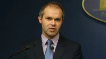 Daniel Funeriu: În această seară îmi dau demisia din PDL. De dreapta sunt toți oamenii din România care stau cu fruntea sus