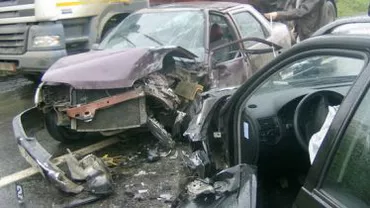 Raport INML: Aproape 5.000 din decesele de anul trecut au fost cauzate de accidente rutiere și sinucideri