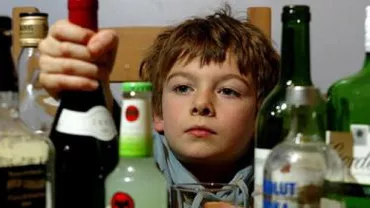 Un copil de opt ani din Vaslui a intrat în comă alcoolică: A băut o jumătate de litru de rachiu