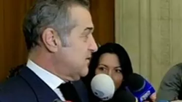 Gigi Becali, în lacrimi: Patronul Stelei și-a anunțat retragerea definitivă din viața publică