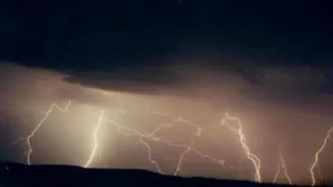 ANM: Cod galben de ploi în 11 județe din centrul și estul țării