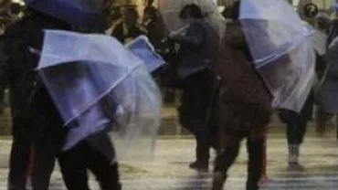 ANM: Cod galben de ploi torențiale și vânt puternic, în Mureș și Bistrița Năsăud