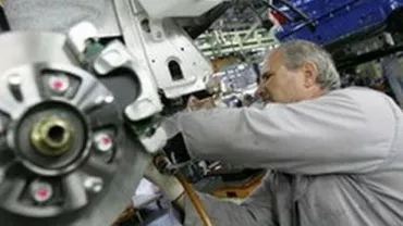 Compania germană Dräxlmaier concediază 929 de persoane la Pitești și angajează 1.500 în Codlea și Satu Mare