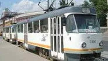 Cum arată un tramvai vechi de 50 de ani, modernizat la Pașcani (VIDEO)