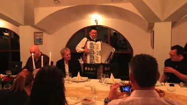 București: Un bărbat a fost înjunghiat într-un restaurant pentru că a cerut ca muzica să fie dată mai încet
