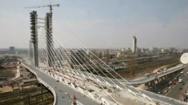 Un pieton a fost accidentat mortal pe Podul Basarab din Capitală