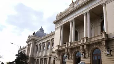 Dispozitiv exploziv, detonat la Universitatea "Asachi" din Iași: Atacatorul, reţinut de Poliţie (VIDEO)
