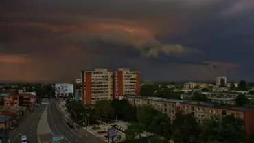 Cod galben de ploi, grindină și vijelii în județele Dâmbovița, Constanța, Arad și Caraș - Severin