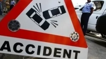 Accident pe DN 69: Un bărbat a murit după ce s-a izbit cu mașina de un TIR. Traficul, blocat pe un singur sens