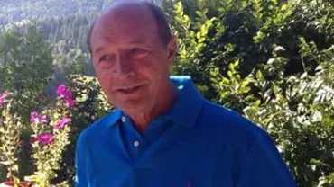 Traian Băsescu, la Târgul de Fete de pe Muntele Găina, în județul Alba