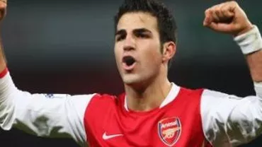 Manchester United insistă pentru achiziționarea lui Cesc Fabregas, de la FC Barcelona