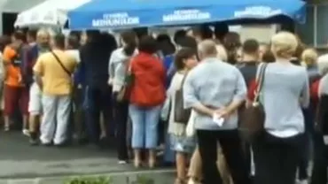 Cozi interminabile la CAS Brașov: Mii de oameni au fost chemați să plătească datorii de care habar nu au