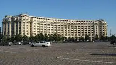 Peste 500 de posturi desfiinţate la Ministerul Mediului şi alte circa 400 la Apele Române