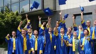 Jumătate din universitățile particulare din România vor dispărea în următorii ani