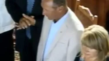 Traian și Maria Băsescu, la slujba religioasă de la Mănăstirea Prislop (VIDEO)