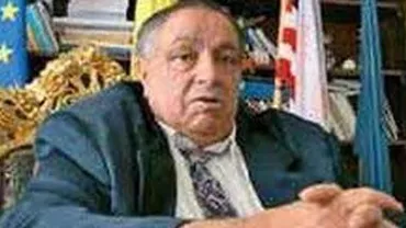 Împăratul Iulian: Cioabă, adus în țară cu un avion privat. Urmează 30 de zile de doliu şi funeralii cum nu s-au mai văzut