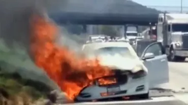 Piteşti: Pericol de explozie, după ce o mașină a intrat într-o conductă de gaz și a luat foc