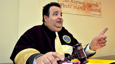Dorin Cioabă, ales preşedinte interimar al Uniunii Internaţionale a Romilor, în locul tatălui său
