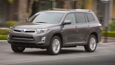 Toyota recheamă în service 369.000 de vehicule la nivel mondial