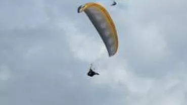 Tânăr grav rănit în Munții Călimani, după ce s-a prăbușit cu parapanta