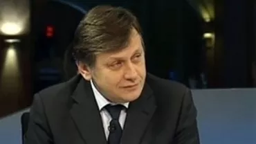 Antonescu îl contrazice pe Ponta: Nu știam că suntem obligați să votăm favorabil pe Roșia Montană, altfel plătim despăgubiri